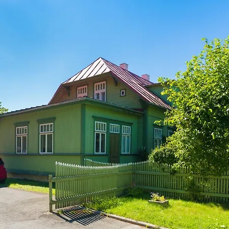 Tammsaare Majutus Hostel *